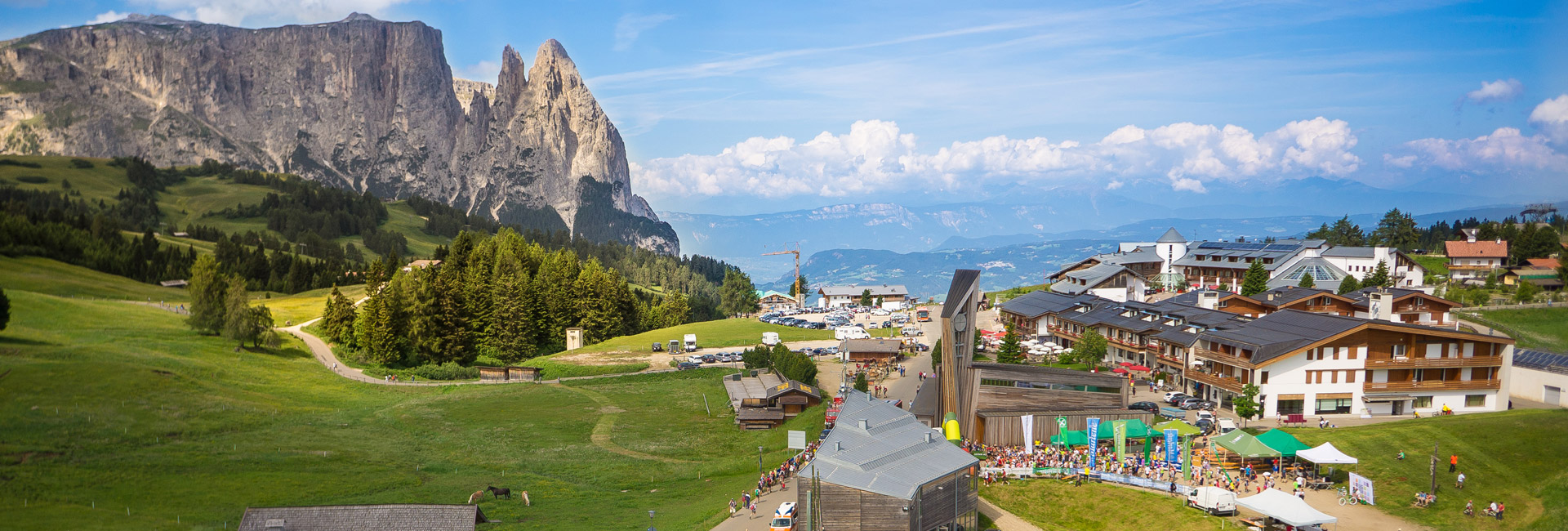 MEZZA MARATONA DELL’ALPE DI SIUSI, un appuntamento incredibile per una mezza tra prati e boschi dell'Alto Adige MEZZA MARATONA DELL’ALPE DI SIUSI, un appuntamento incredibile per una mezza tra prati e boschi dell'Alto Adige