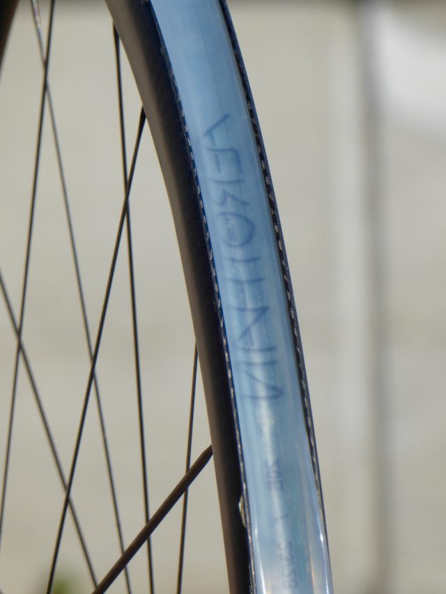 Schwalbe Aerothan, la camera d'aria senza gomma