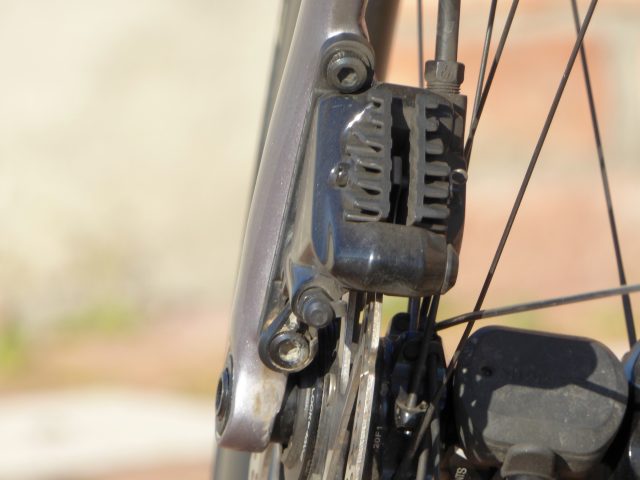 Freni a disco road, compatibilità e regolazioni