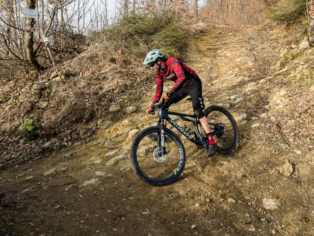 Specialized Epic Evo Expert - action 04
