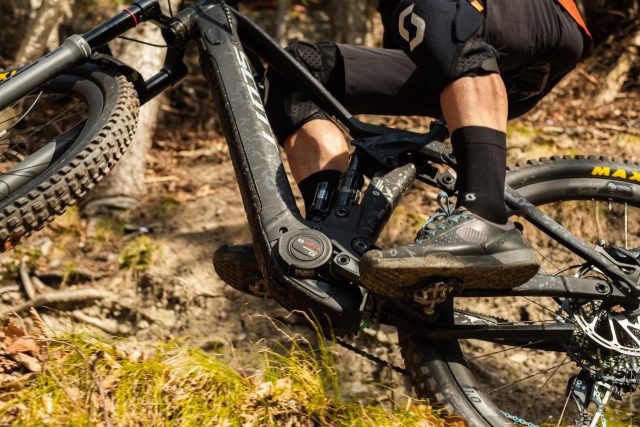 Nino Schurter & Bosch - action 02