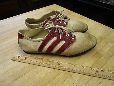 In foto un raro modello vintage della storica New Balance Trackster del 1961