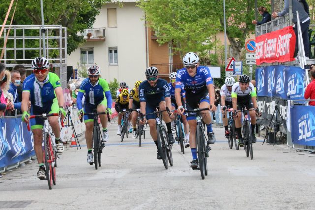 granfondo squali trek