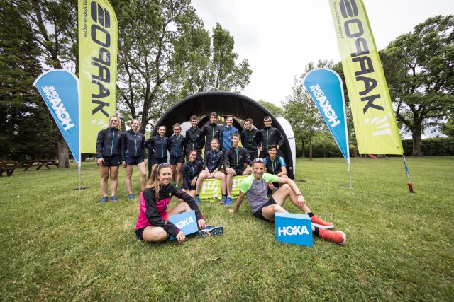 L'HOKA Rookie Team 2021 al gran completo in compagnia di Franco Collé e Giuditta Turini