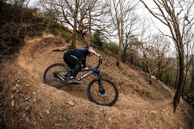 Trek Roscoe - action
