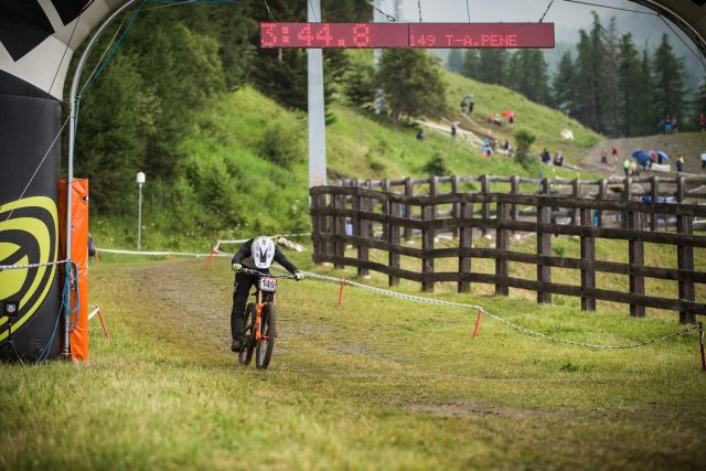 iXS European DH Pila - 10