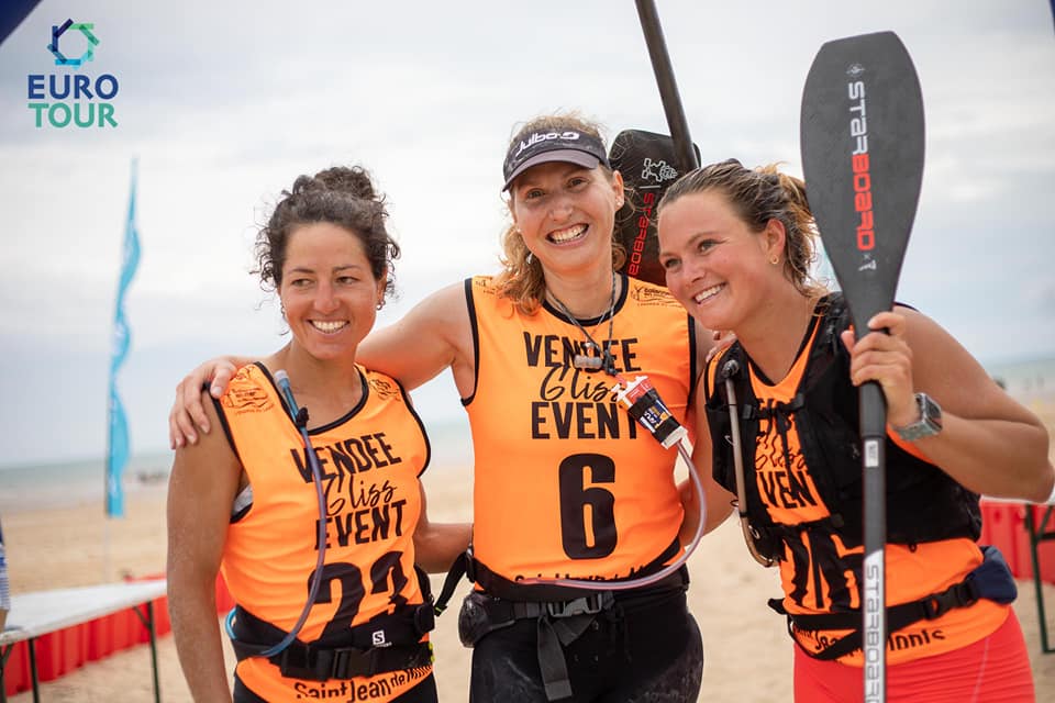 Caterina, Amandine Chazot e Fiona Wylde a Vendee Gliss.