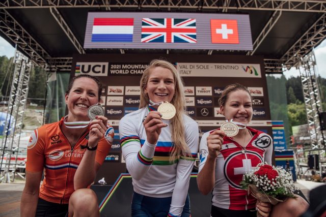 Val di Sole 2021 - podio XCO Elite Women