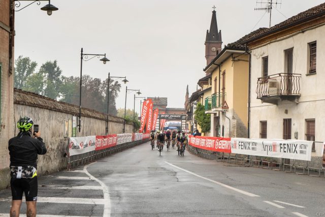 Bra Bra Specialized, peccato per la pioggia