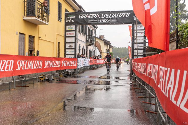 Bra Bra Specialized, peccato per la pioggia