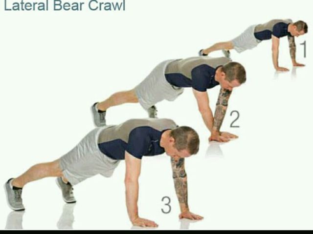 Allenamento MTB a casa - Lateral Bear Crawl