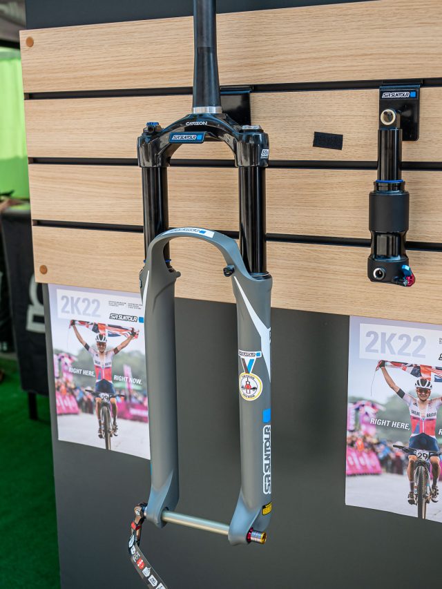 SR Suntour Pidcock - 01