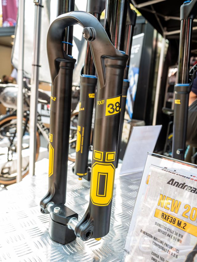 Ohlins RXF 38 - 02