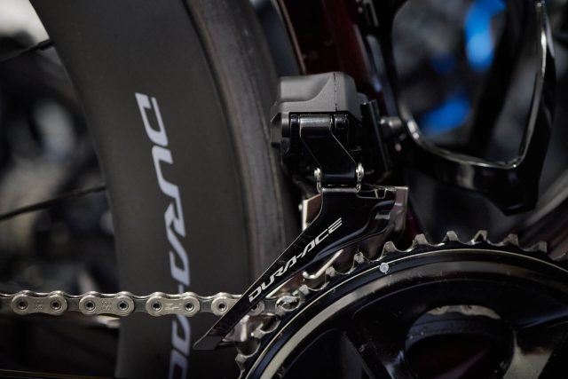 Shimano 12 velocità Di2, la piattaforma ibrida