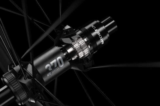 DT Swiss 370 rear hub - sezione