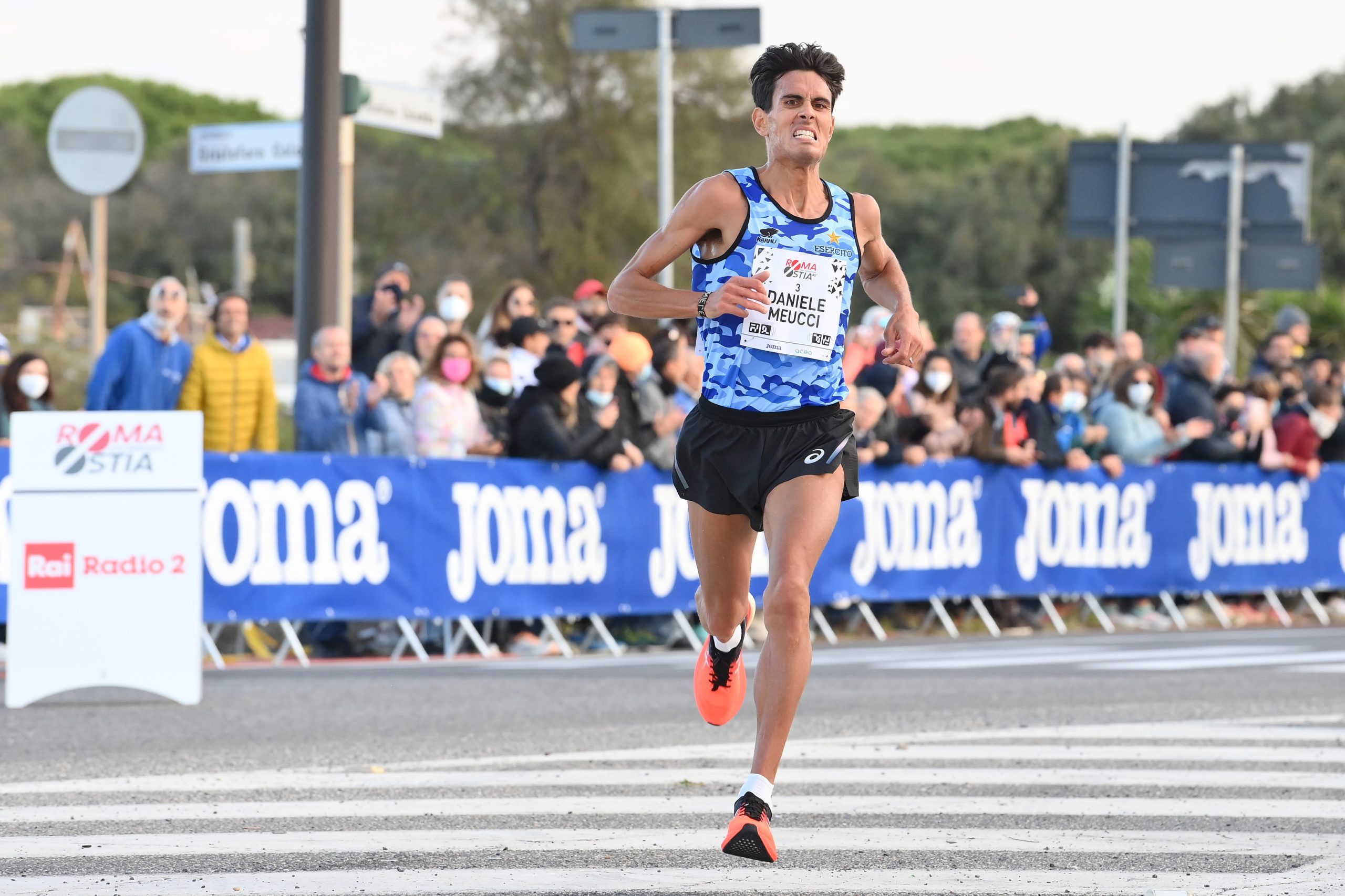 Foto Alfredo Falcone / LaPresse Roma, Italia Sport Atletica 46° RomaOstia Half Marathon Nella foto: Photo Alfredo Falcone / LaPresse - Il Grande ritorno di Daniele Meucci, splendido secondo al traguardo! Foto Alfredo Falcone / LaPresse Roma, Italia Sport Atletica 46° RomaOstia Half Marathon Nella foto: Photo Alfredo Falcone / LaPresse - Il Grande ritorno di Daniele Meucci, splendido secondo al traguardo!