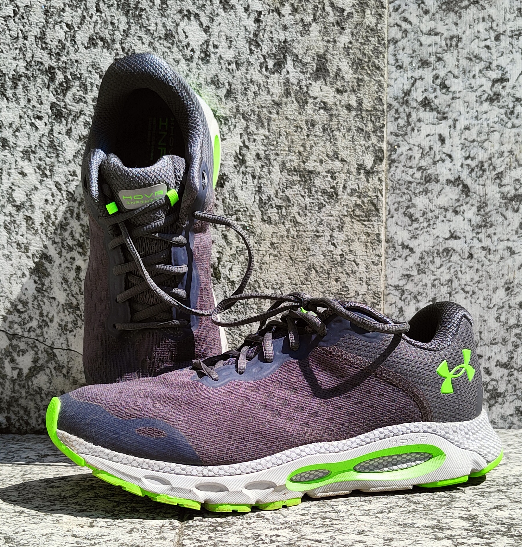 UNDER ARMOUR HOVR