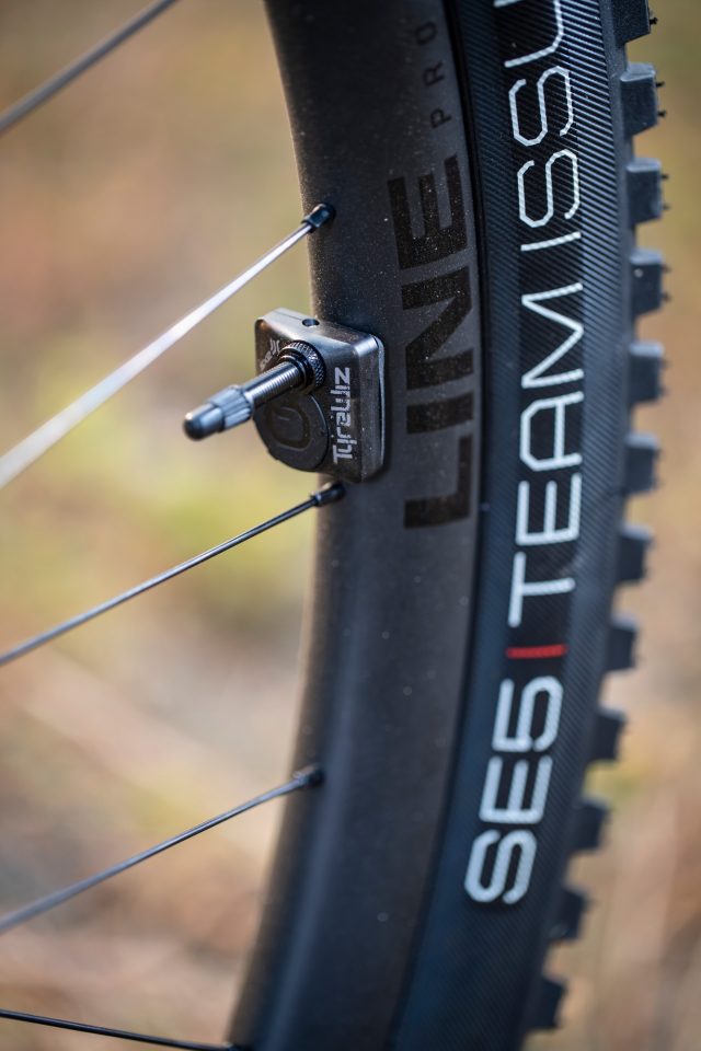 Trek Rail TyreWiz - 01