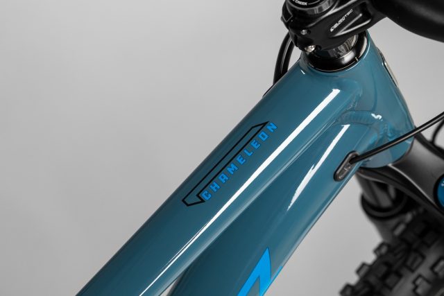 Santa Cruz Chameleon MY22 - 02