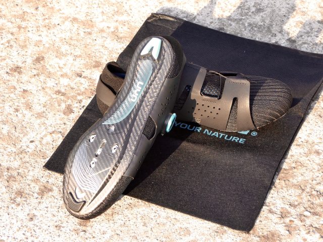 UYN Naked Full Carbon, come una "pantofola"
