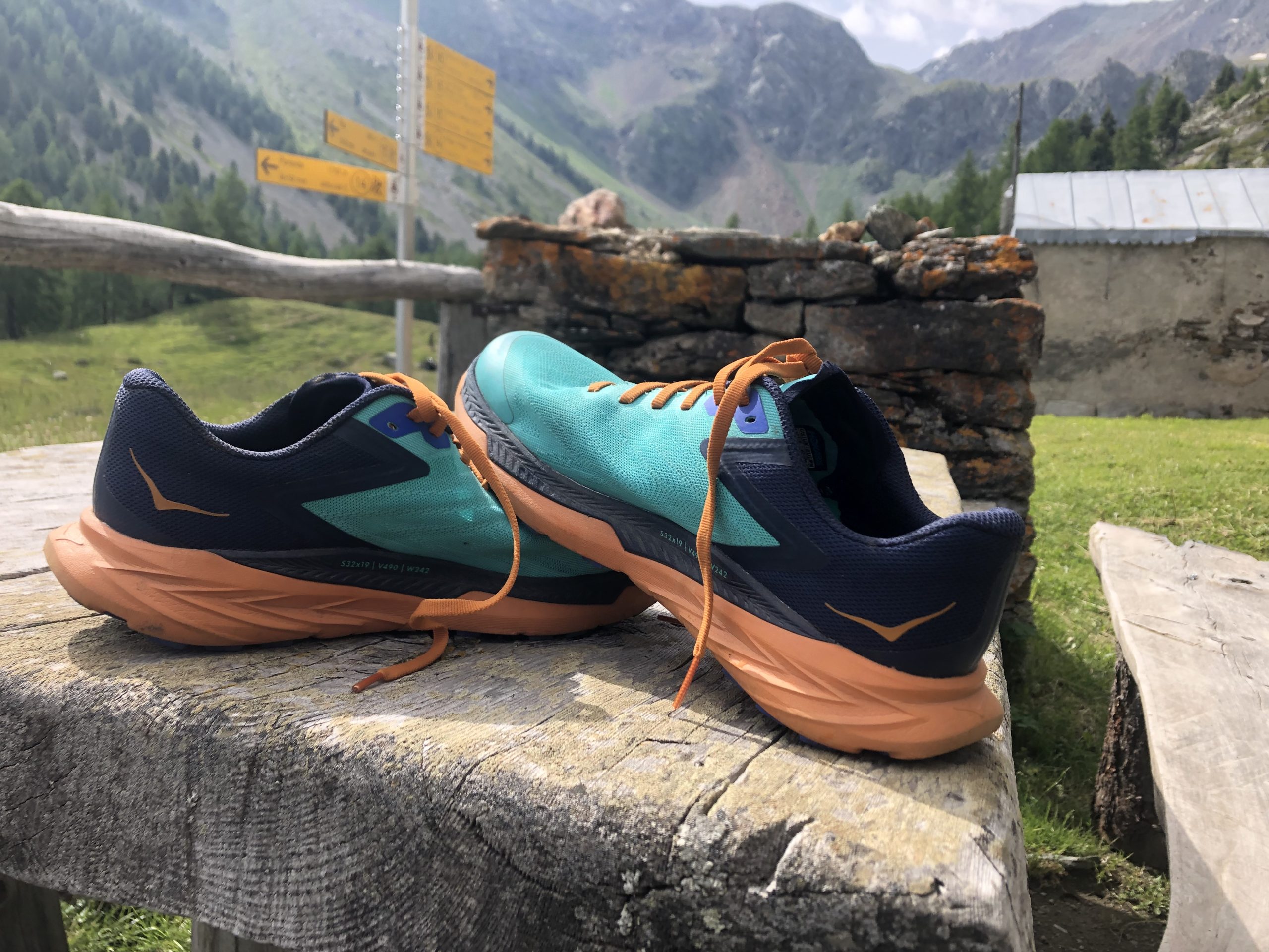 hoka one one zinal 