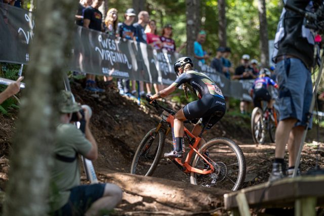 Greta Seiwald - World Cup XCO Snowshoe - action 02