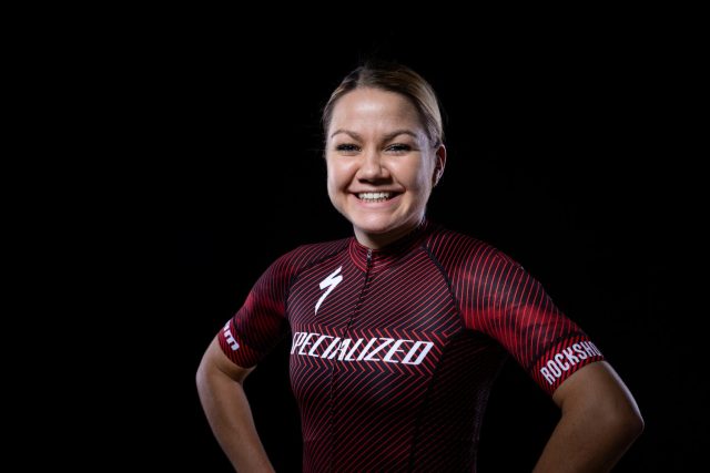 Specialized Factory Racing 2022 - Sina Frei - ritratto