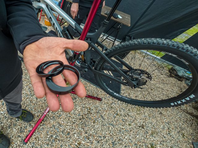 Canyon Strive CFR MY22 - headset 03