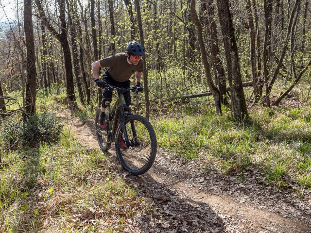 R Raymon TrailRay 160E 8.0 - action 03