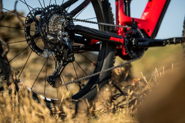 Shimano XT Di2 HyperGlide+ 12v
