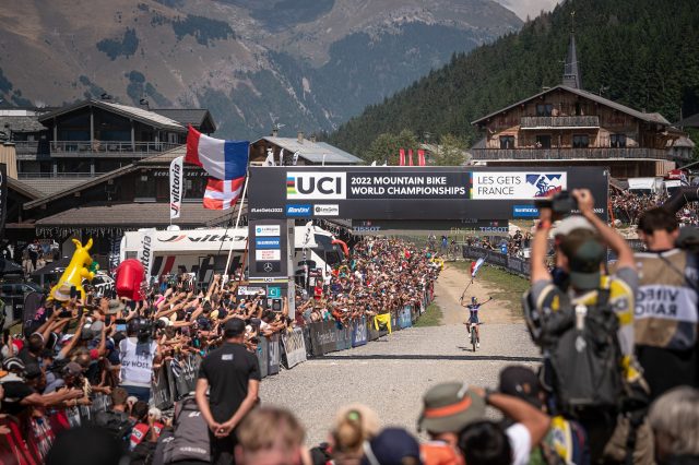 Mondiali MTB 2022 Les Gets - arrivo XCO Elite Women