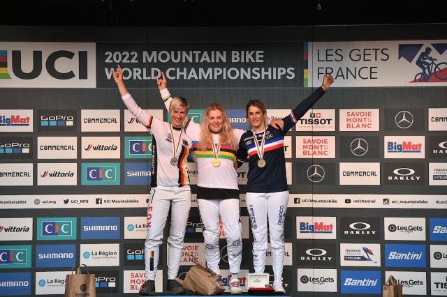 Mondiali MTB DH 2022 Les Gets - podio women elite