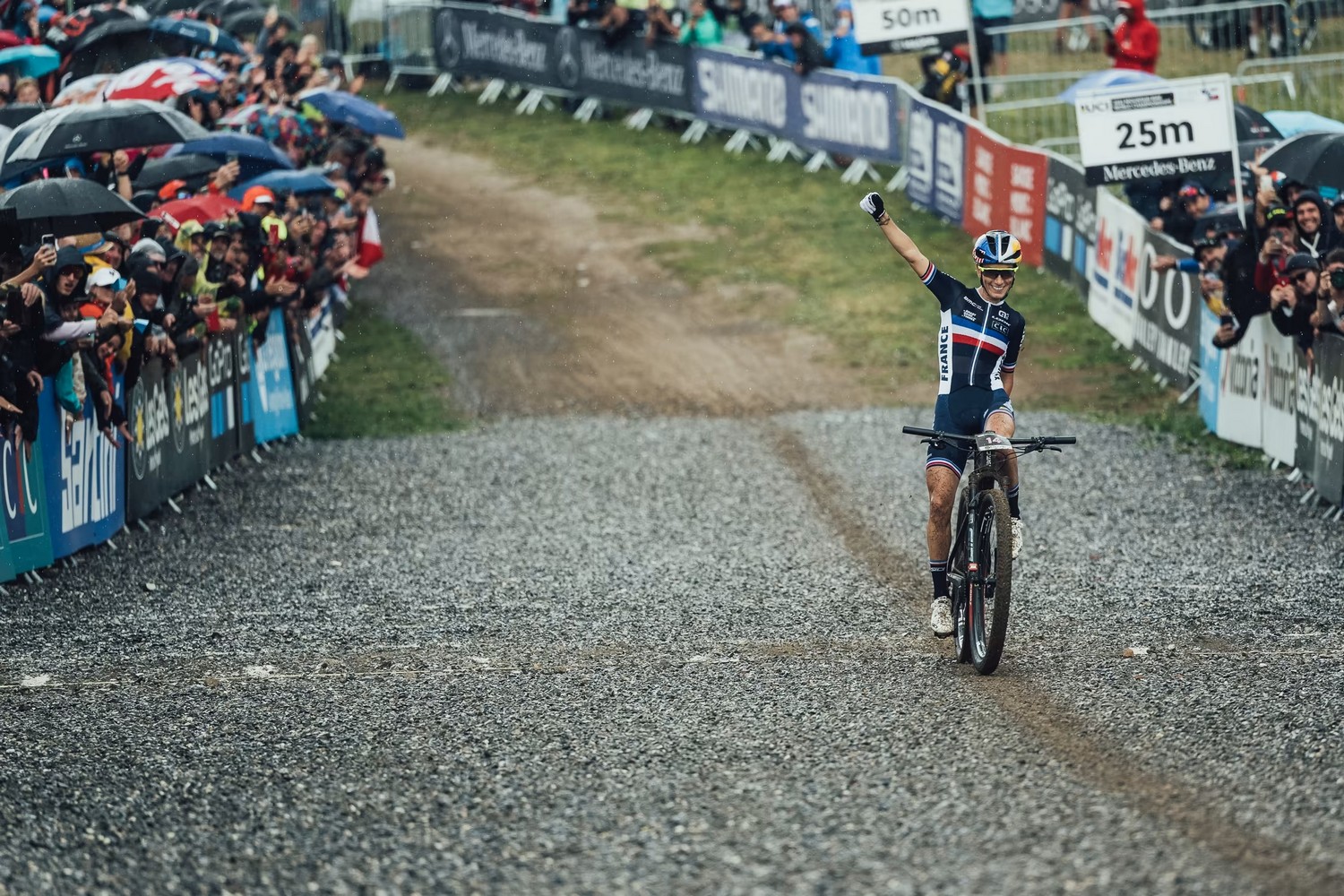 Mondiali MTB 2022 Les Gets - arrivo XCC Women Elite Mondiali MTB 2022 Les Gets - arrivo XCC Women Elite