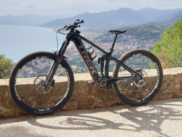 Bosch Performance Line CX Race preview - bici