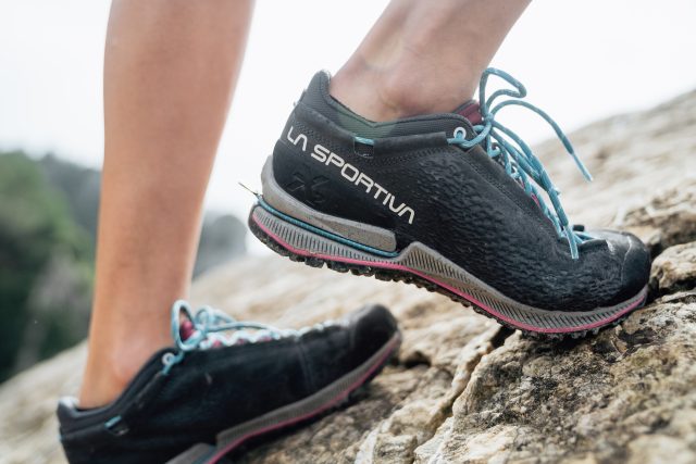 La-Sportiva_TX2-EVO_action-_1_