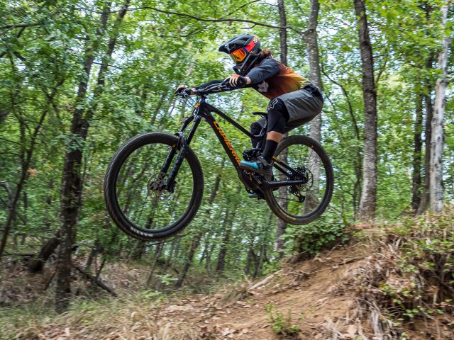 Fox Proframe casco enduro test - action 02