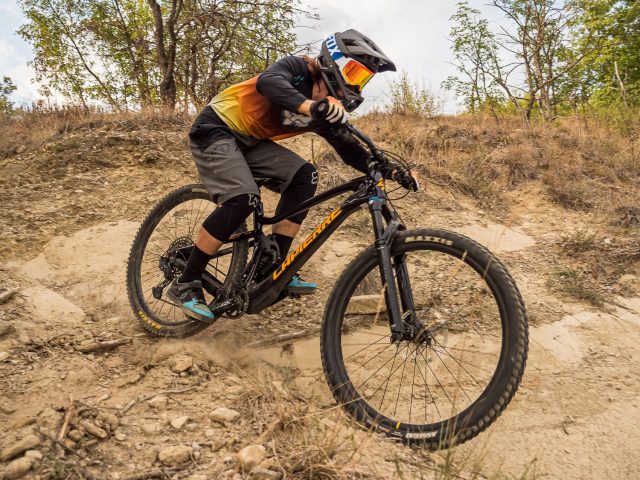 Fox Proframe casco enduro test - action 01