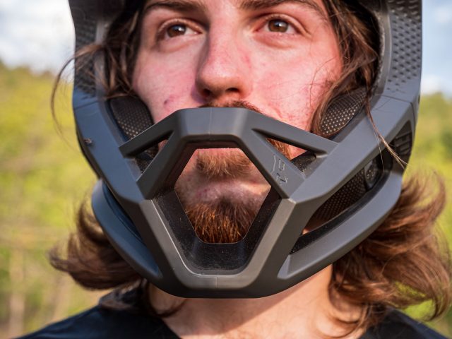 Fox Proframe casco enduro test - 05