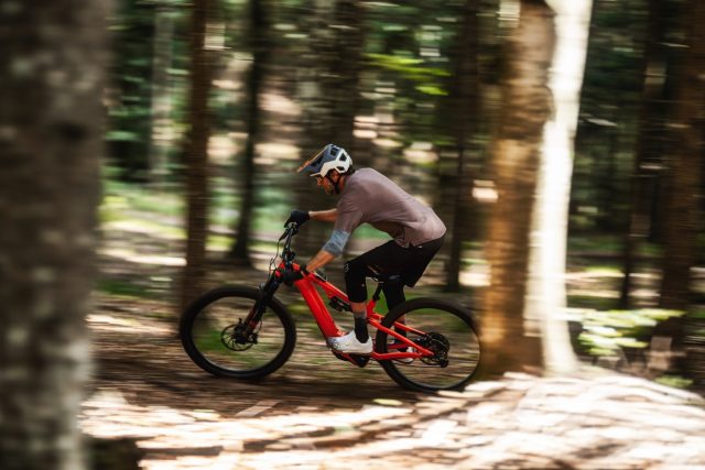 Whyte E-160 RSX test - action 05