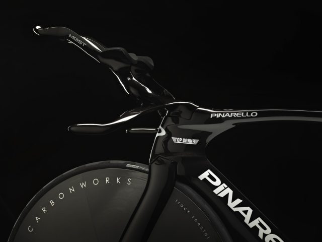 bici pinarello bolide di filippo ganna particolare sterzo