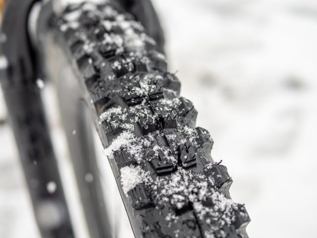 How To - preparare la mtb per l'inverno sui sentieri - pneumatici