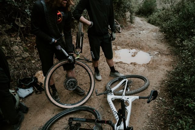 Speciale Bike Test 2023 - Follia nel metodo - 15 riparazione Ponti Romani