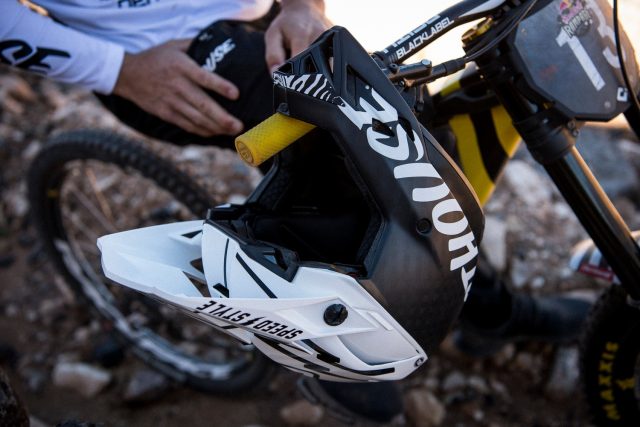 Bell Full-10 Spherical casco full-face mtb - lifestyle 02