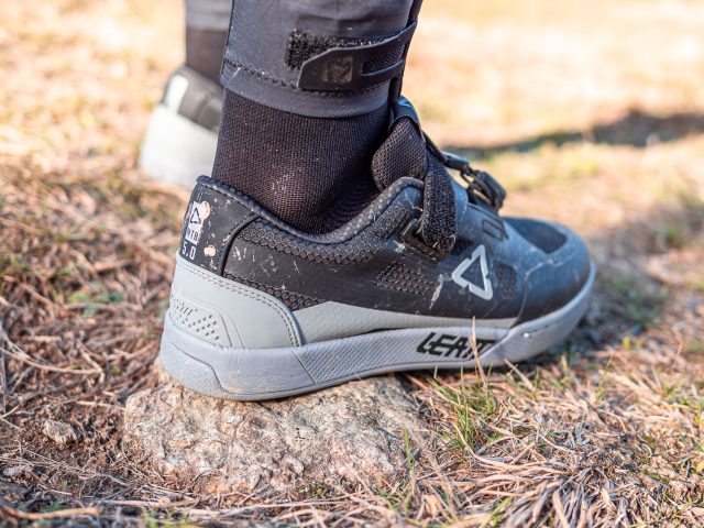 Leatt MTB Enduro Gravity - scarpe MTB 5.0 Clip - 02