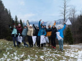 The-North-Face_Clean-Up-hike