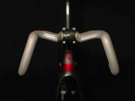 manubrio bici toot asheeta foto in studio frontale