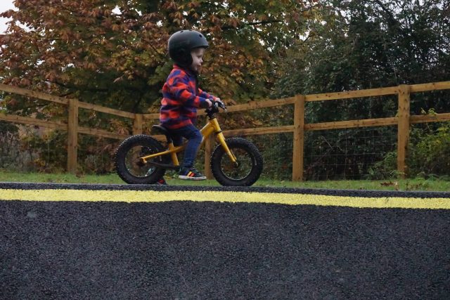 Nukeproof Cub Scoot - action